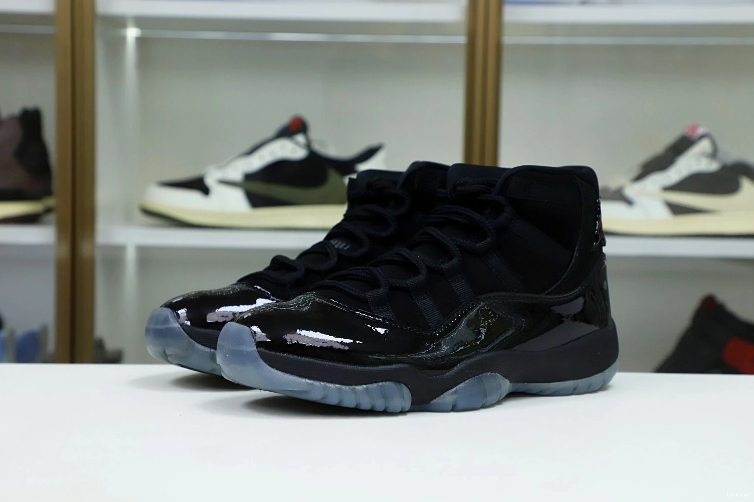 'CAP Kimikick RETRO JORDAN 11 1966 AIR Comfortable GOWN' AND 1227